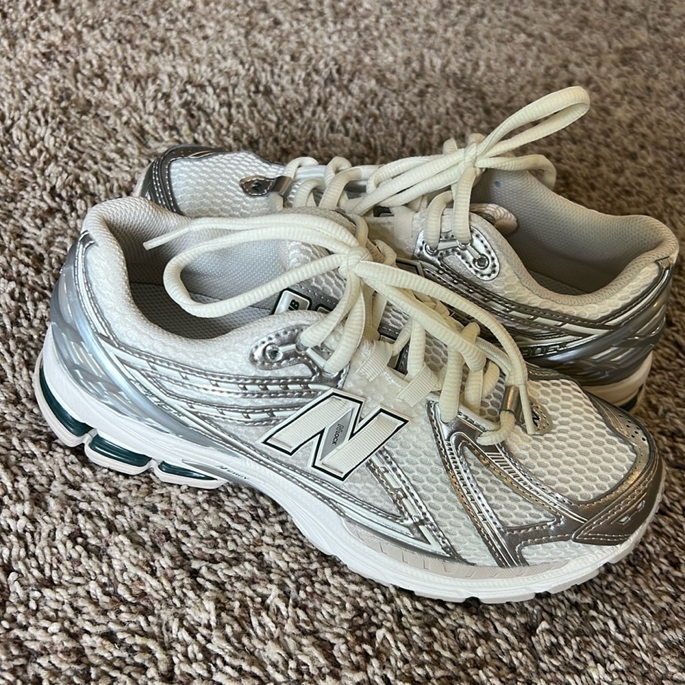 New Balance 1906